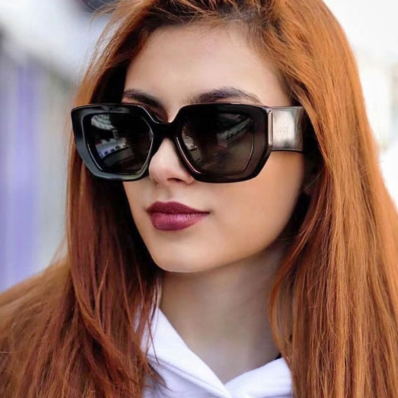2023 Black Luxury Rectangle Women Sunglasses V Brand Designer Retro Small  Frame